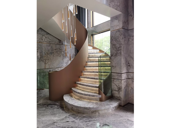 別墅裝修選旋轉(zhuǎn)樓梯還是直梯 別墅弧形旋轉(zhuǎn)樓梯.png
